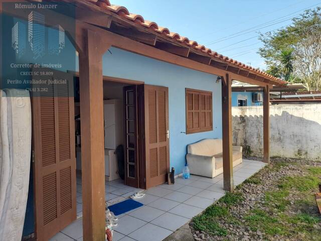 #1885 - Casa para Venda em Florianópolis - SC - 1