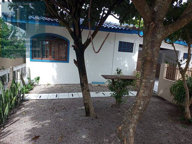 #1975 - Casa para Venda em Florianópolis - SC - 2