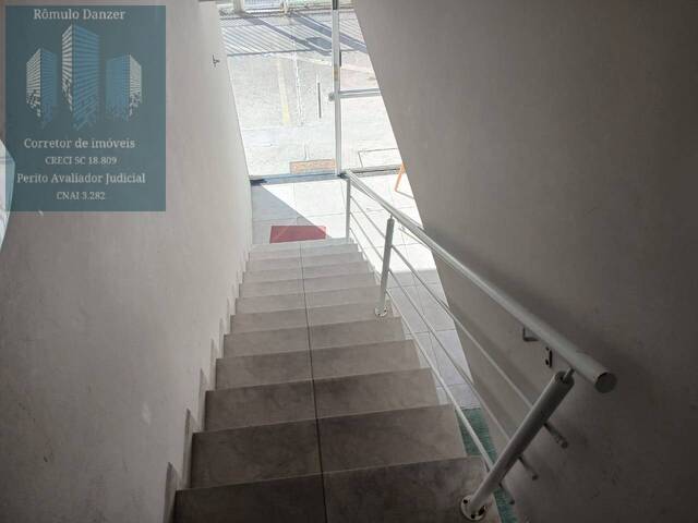 #2490 - Apartamento para Venda em Florianópolis - SC - 3