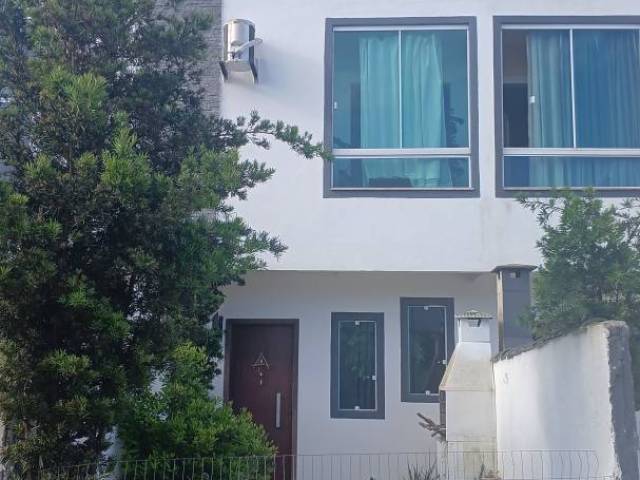#2425 - Casa para Venda em Florianópolis - SC - 1