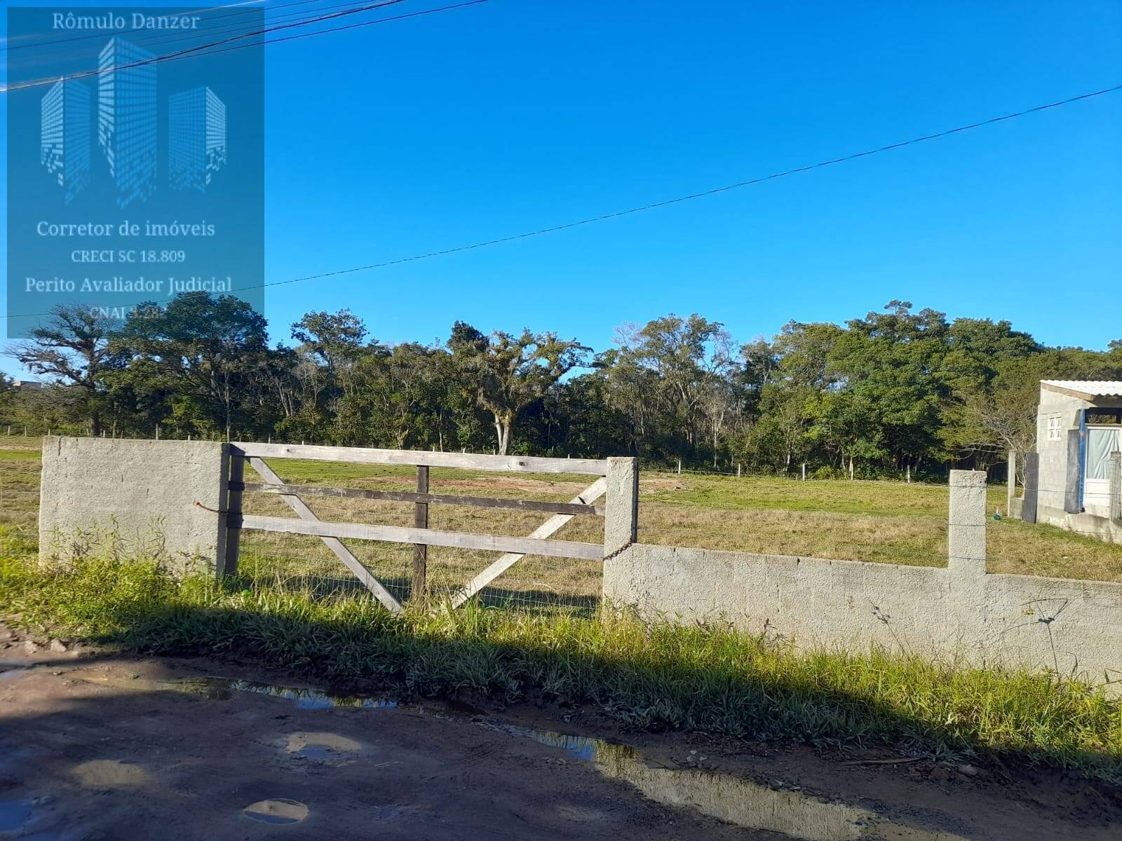 Terreno, acesso a lagoa! Rio Vermelho Norte da Ilha praia do Moçambique!