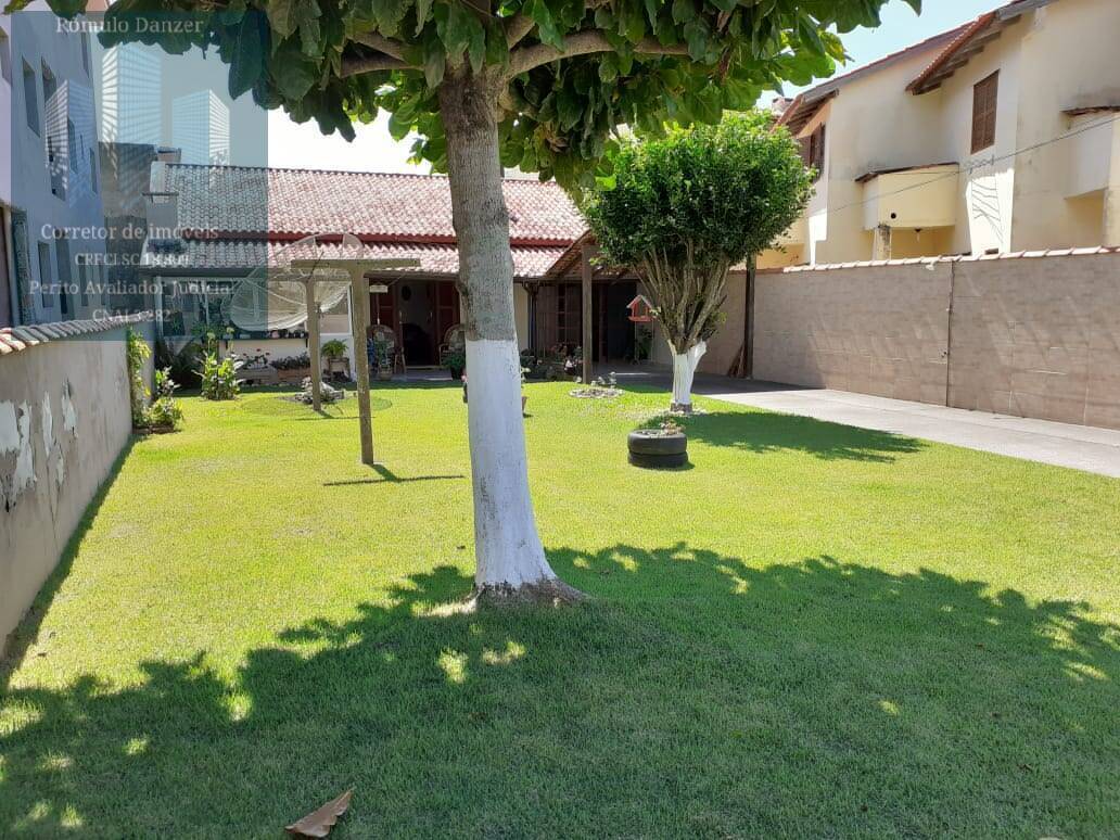 Oportunidade!! Casa a venda com excelente localização nos Ingleses!!!! - SC