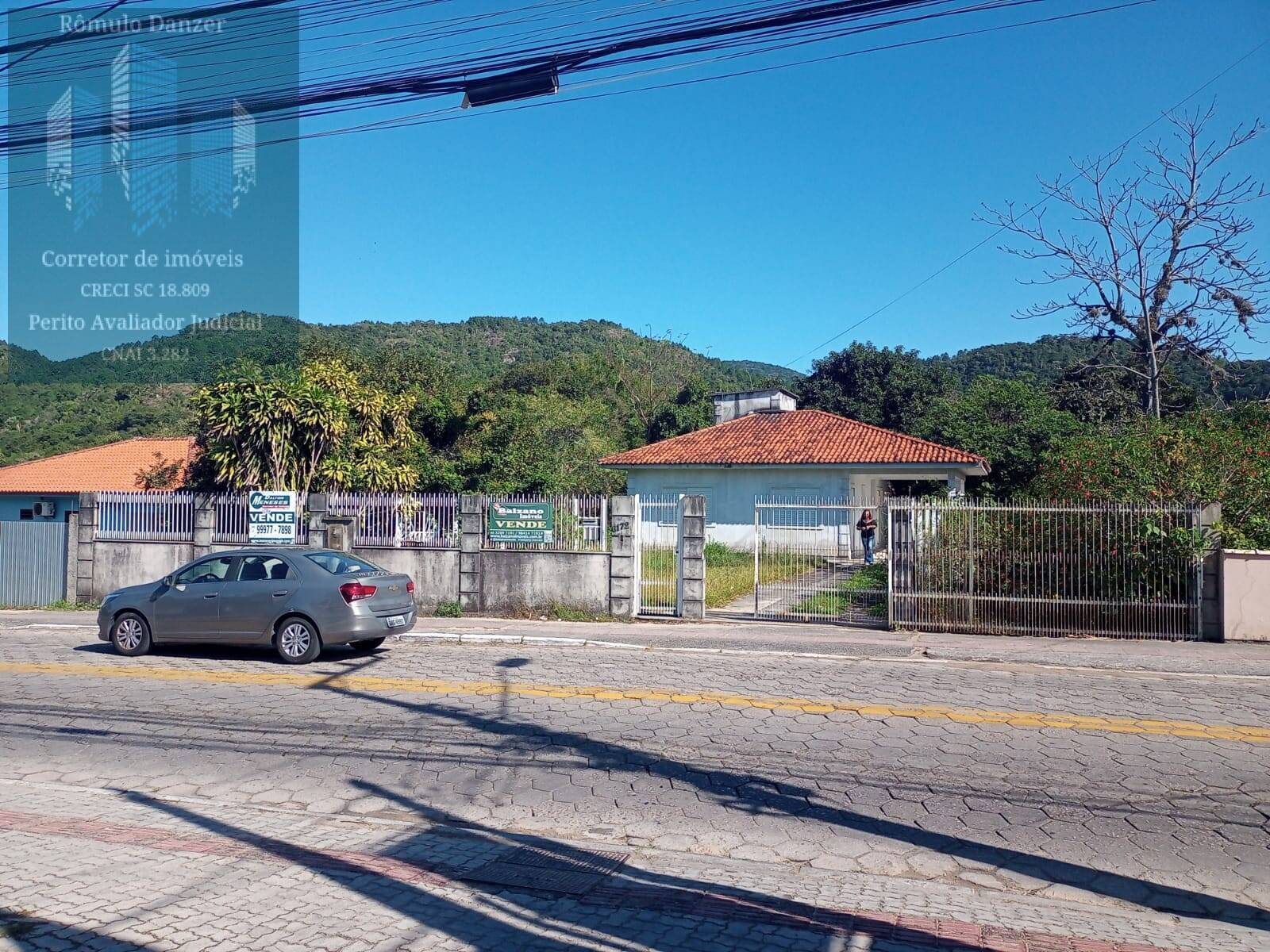 Sítio à venda com 2 quartos, 21585m² - Foto 1