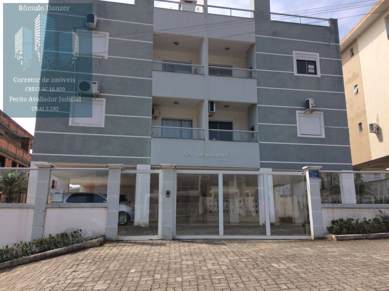 Apartamento à venda bem localizado nos Ingleses, Florianópolis, SC