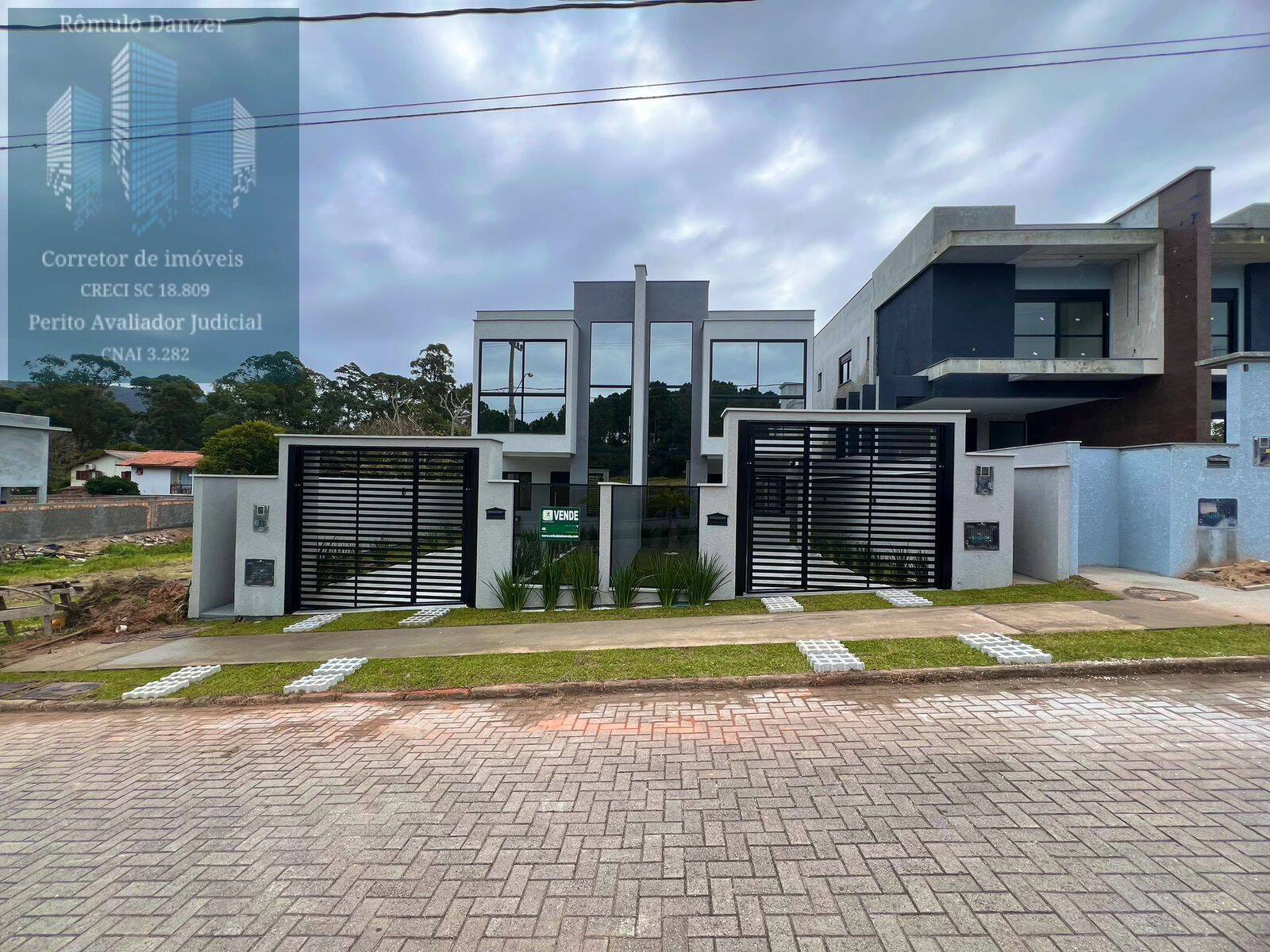 Casa à venda em loteamento no Rio Vermelho, Florianópolis, Santa Catarina