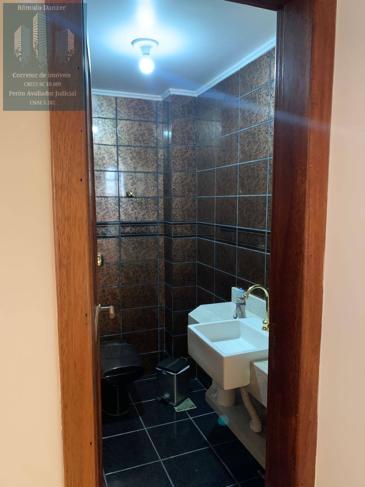 Casa, 5 quartos, 285 m² - Foto 28