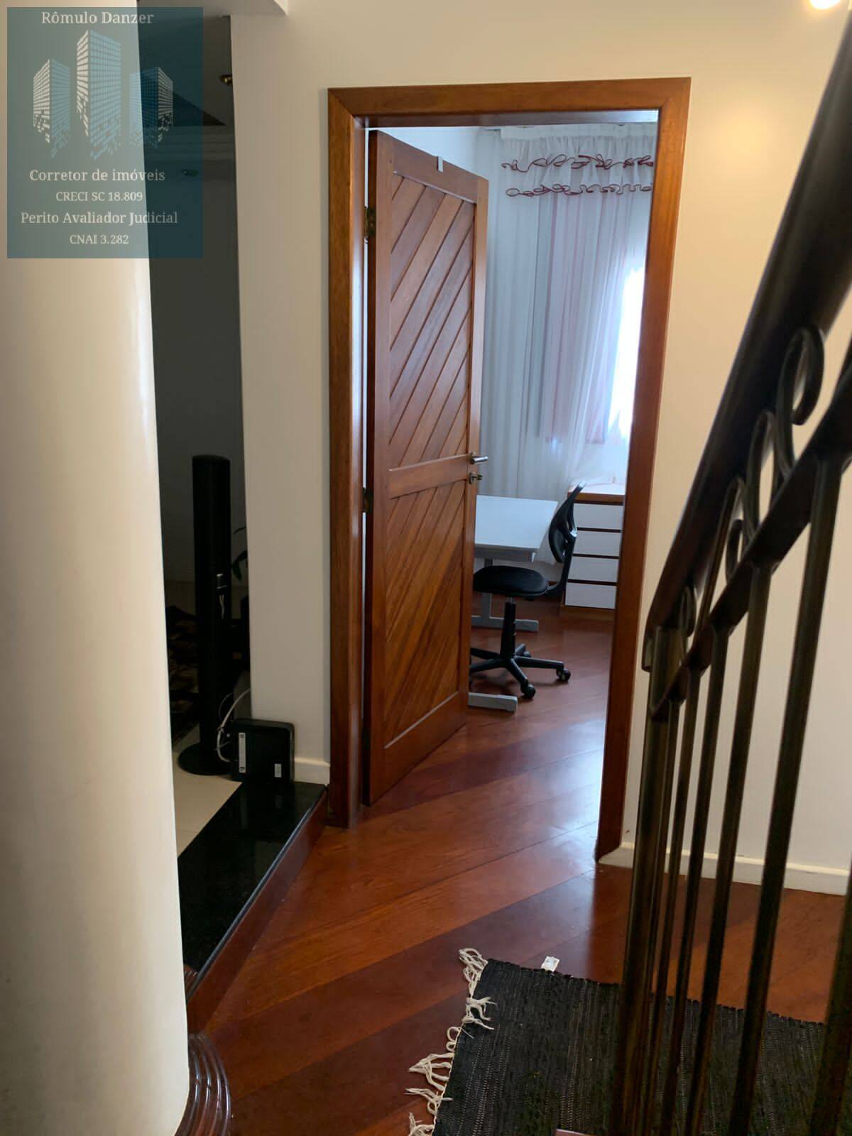 Casa, 5 quartos, 285 m² - Foto 33