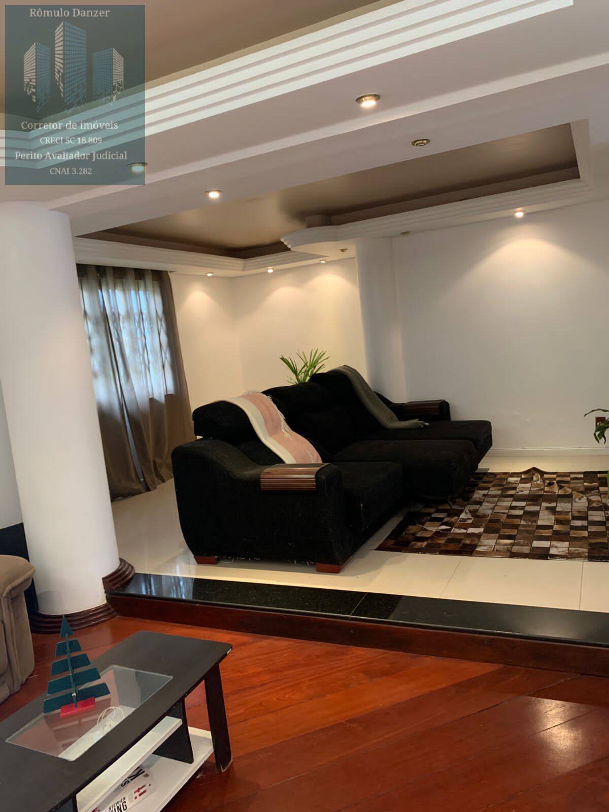 Casa, 5 quartos, 285 m² - Foto 35